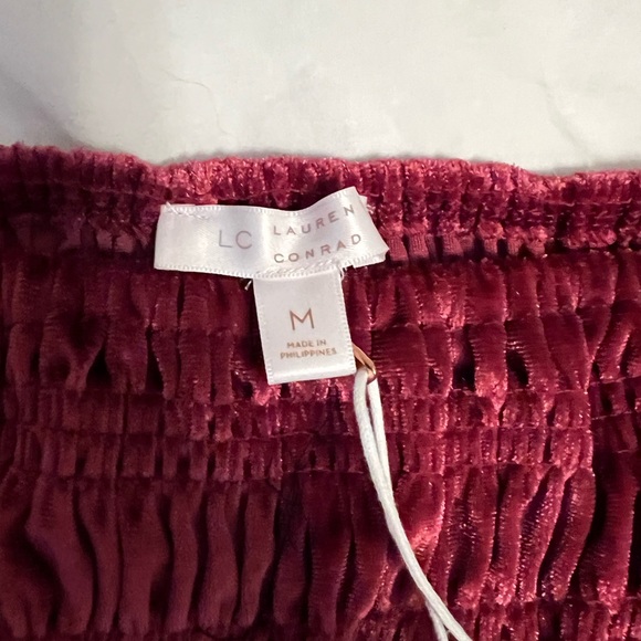 LC Red Christmas Velvet No tags - Picture 3 of 3
